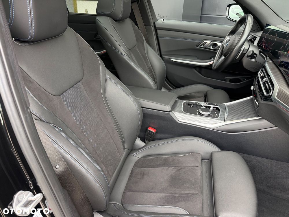 BMW Seria 3 330i xDrive M Sport sport - 31