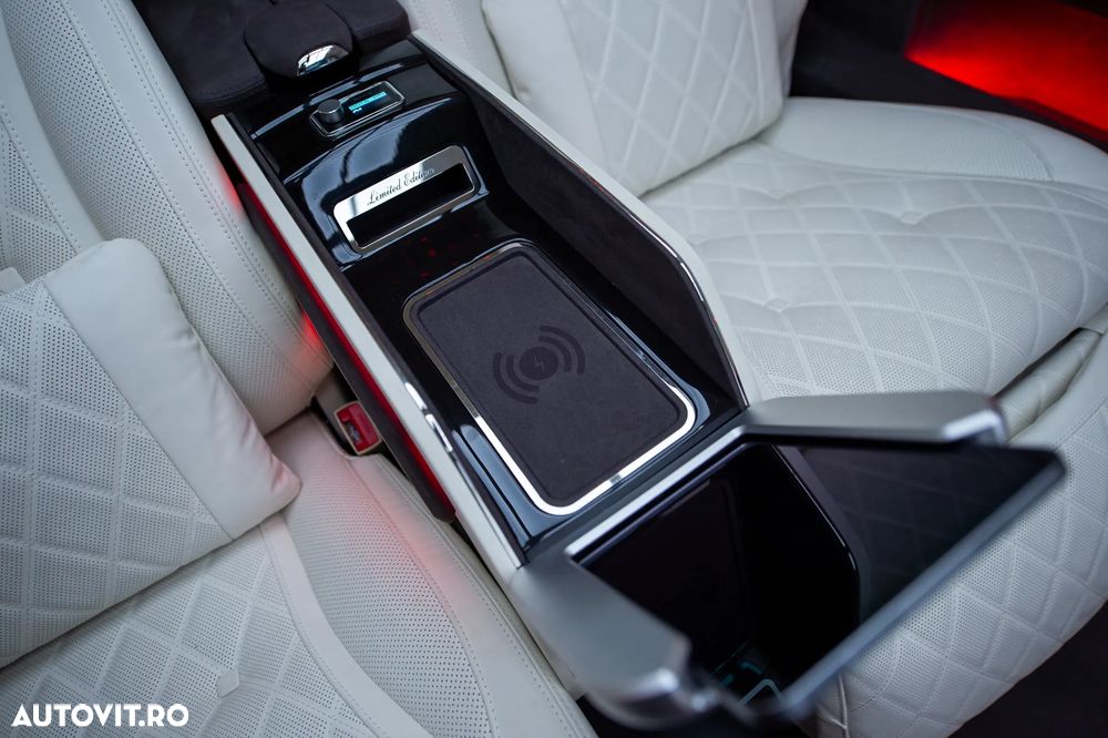 Mercedes-Benz V 300 d Extralang 4Matic 9G-TRONIC Exclusive - 27