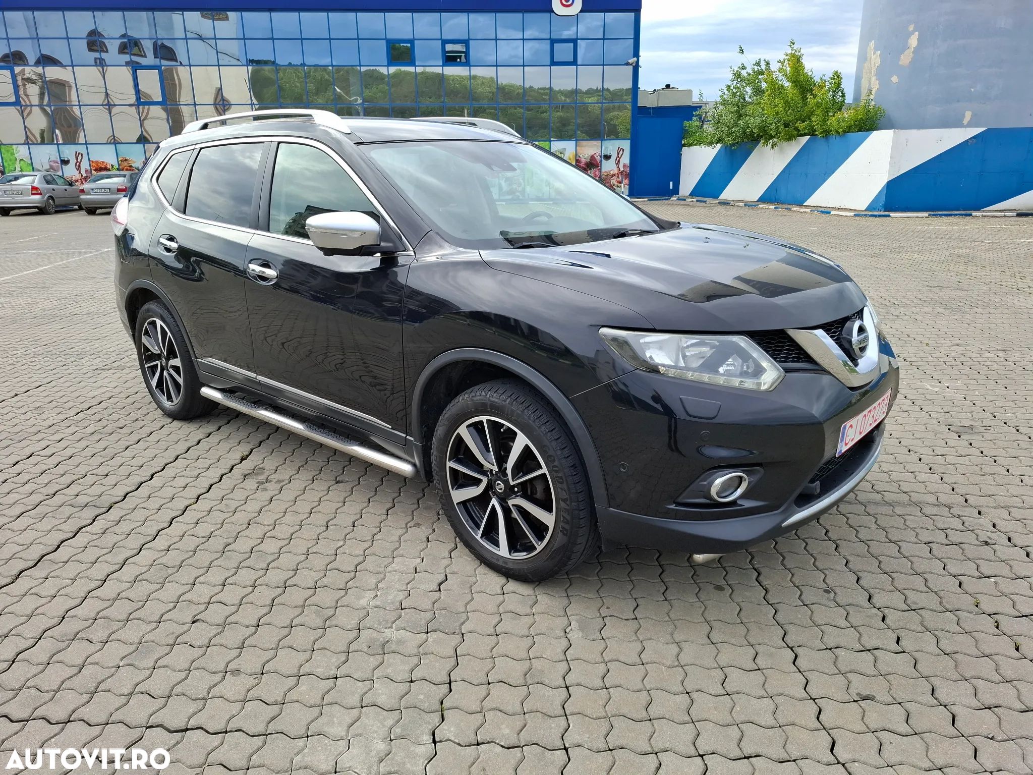 Nissan X-Trail - 1