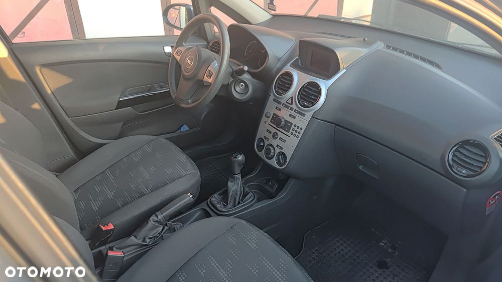 Opel Corsa 1.2 16V Enjoy - 3