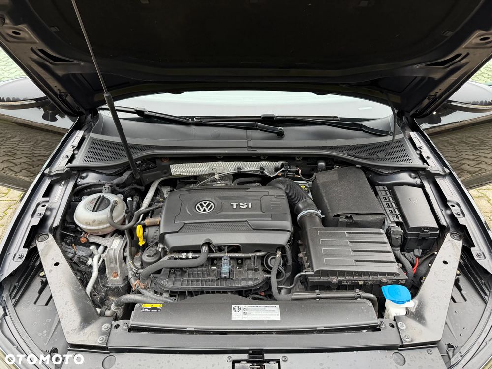 Volkswagen Passat - 20