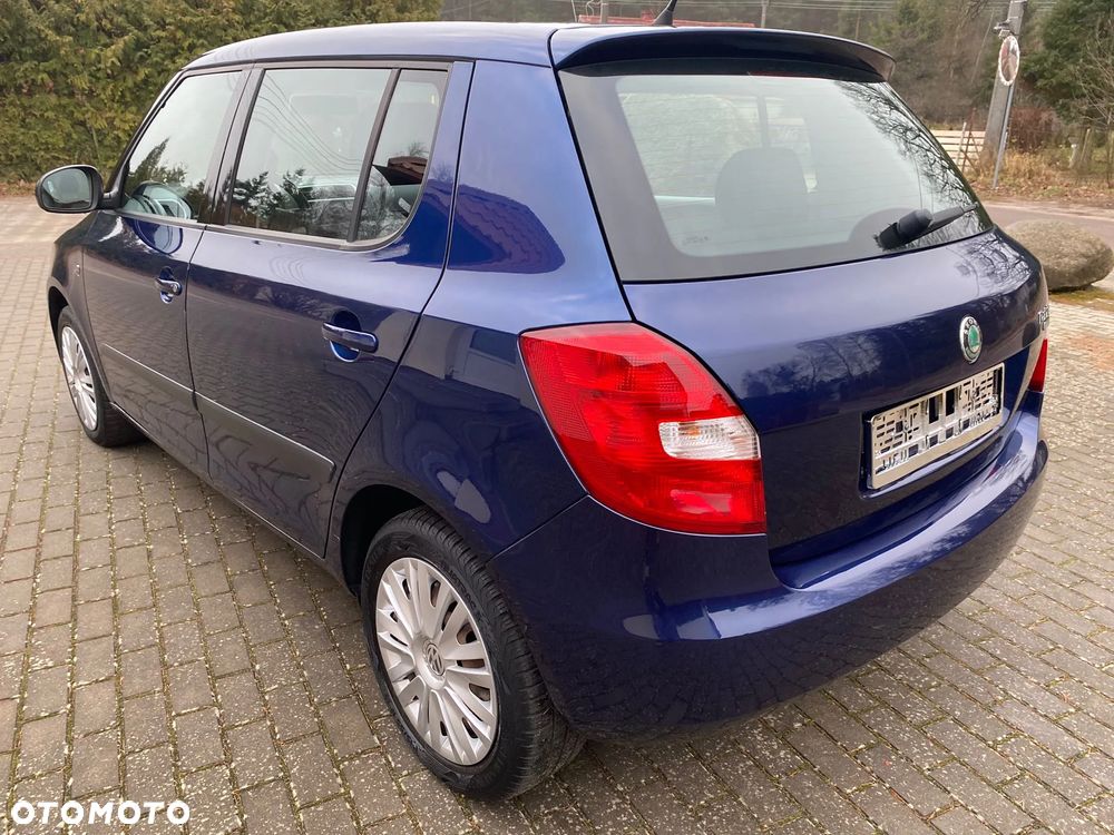 Skoda Fabia 1.2 HTP STYLE Edition - 37