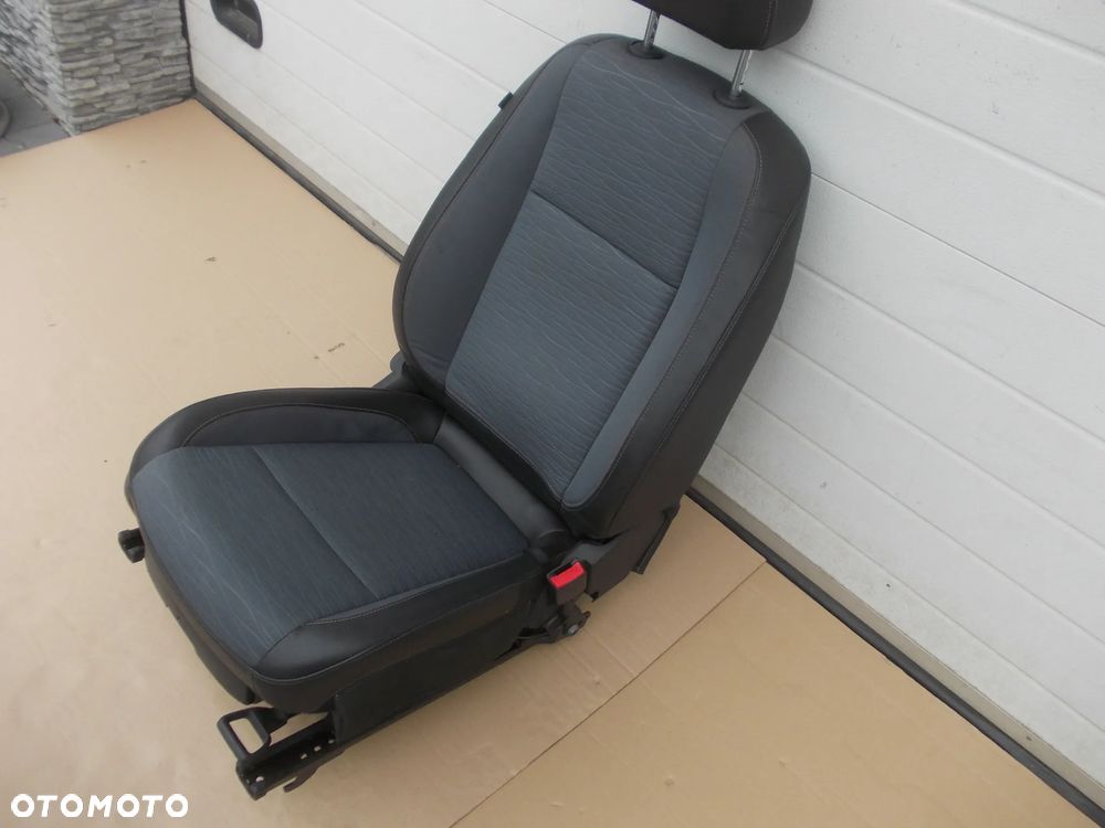 Komplet foteli Opel Mokka A europa - 31