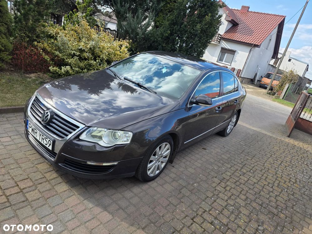 Volkswagen Passat 2.0 TDI DPF Comfortline - 2