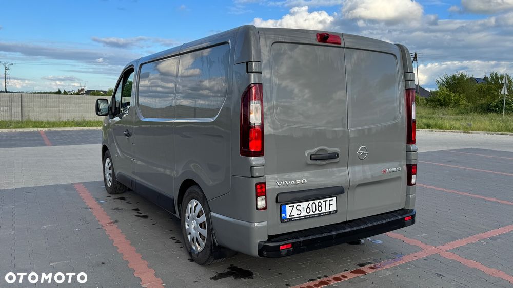 Opel Vivaro - 7