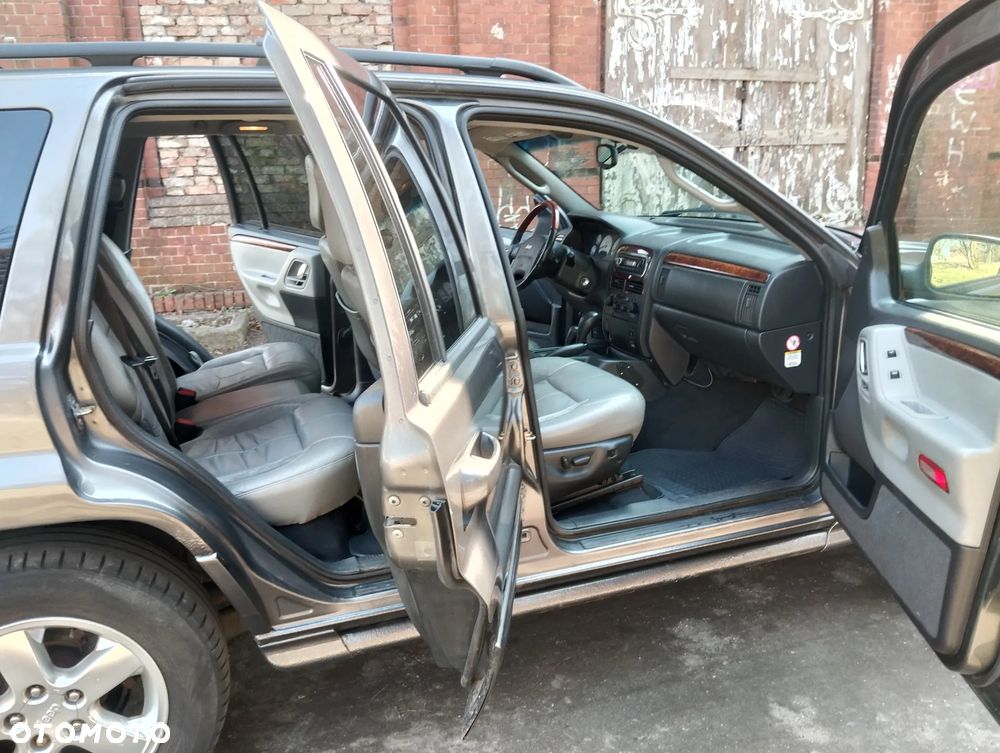 Jeep Grand Cherokee - 9