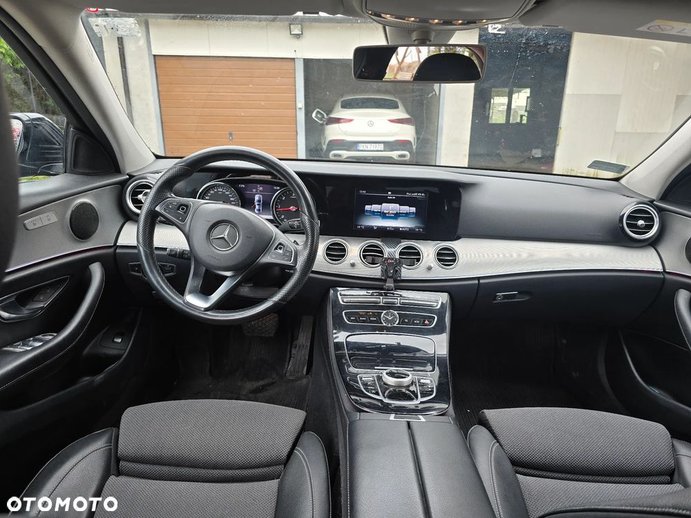 Mercedes-Benz Klasa E 200 d 9G-TRONIC Avantgarde - 5