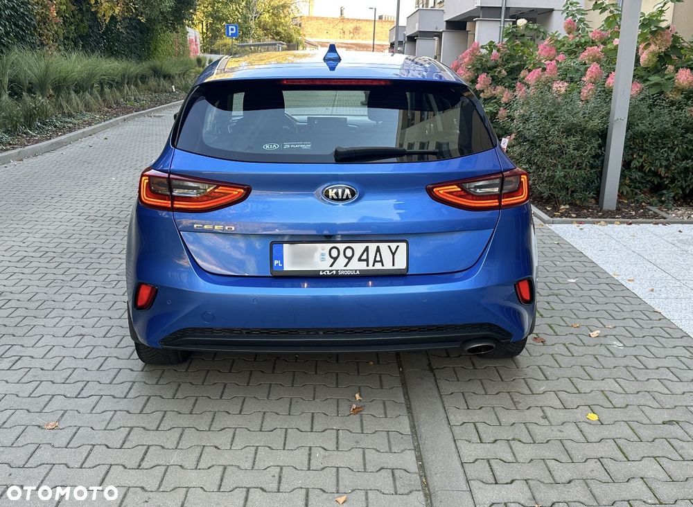 Kia Ceed - 33