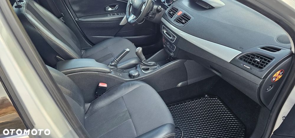 Renault Fluence 1.6 16V 110 Dynamique - 29