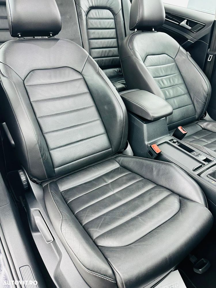 Volkswagen Golf 1.6 TDI DPF BMT Highline - 24