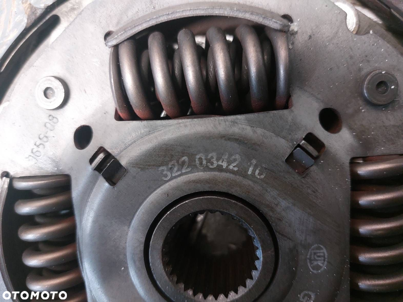 SPRZĘGŁO TARCZA + DOCISK  DACIA SANDERO I 1.5 DCI 322034210 122031210 - 2