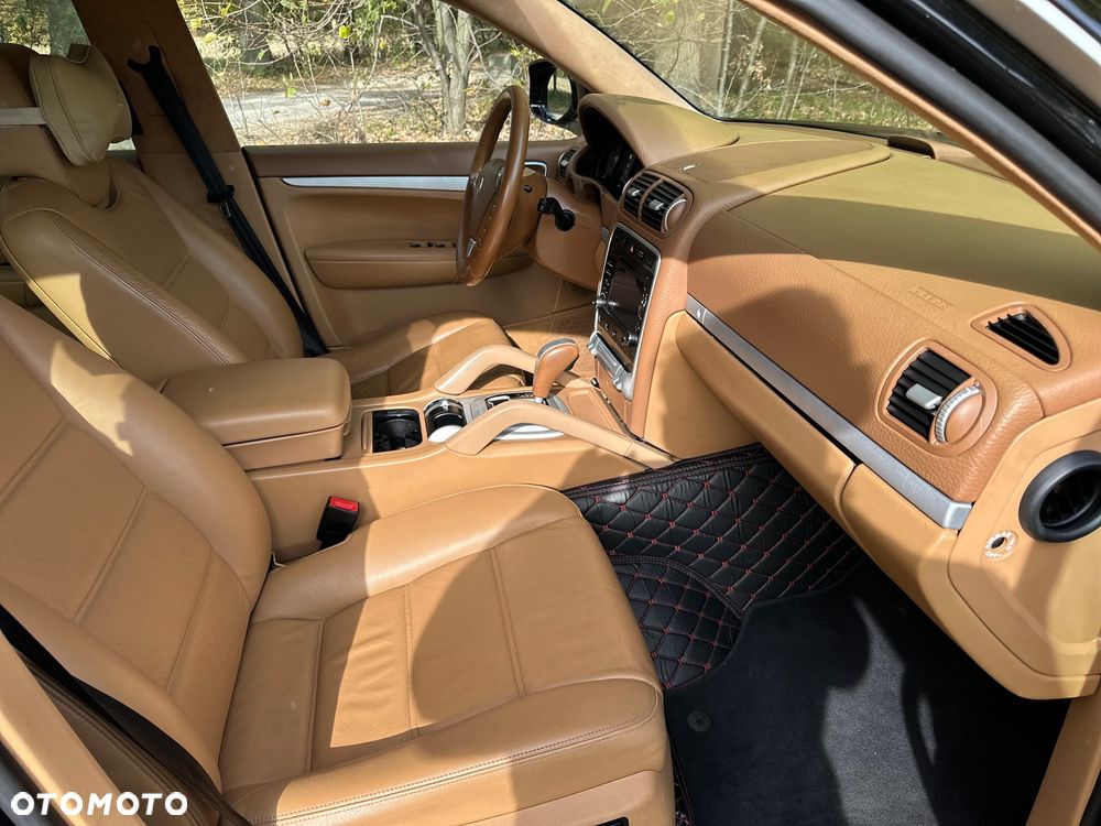 Porsche Cayenne Tiptronic S - 23