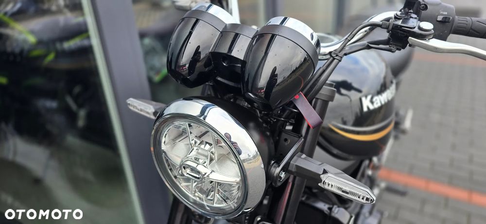 Kawasaki Z 900 RS - 29