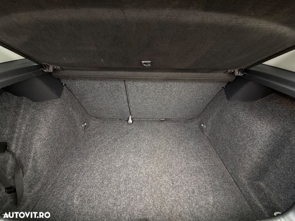 Volkswagen Golf 1.6 United - 15