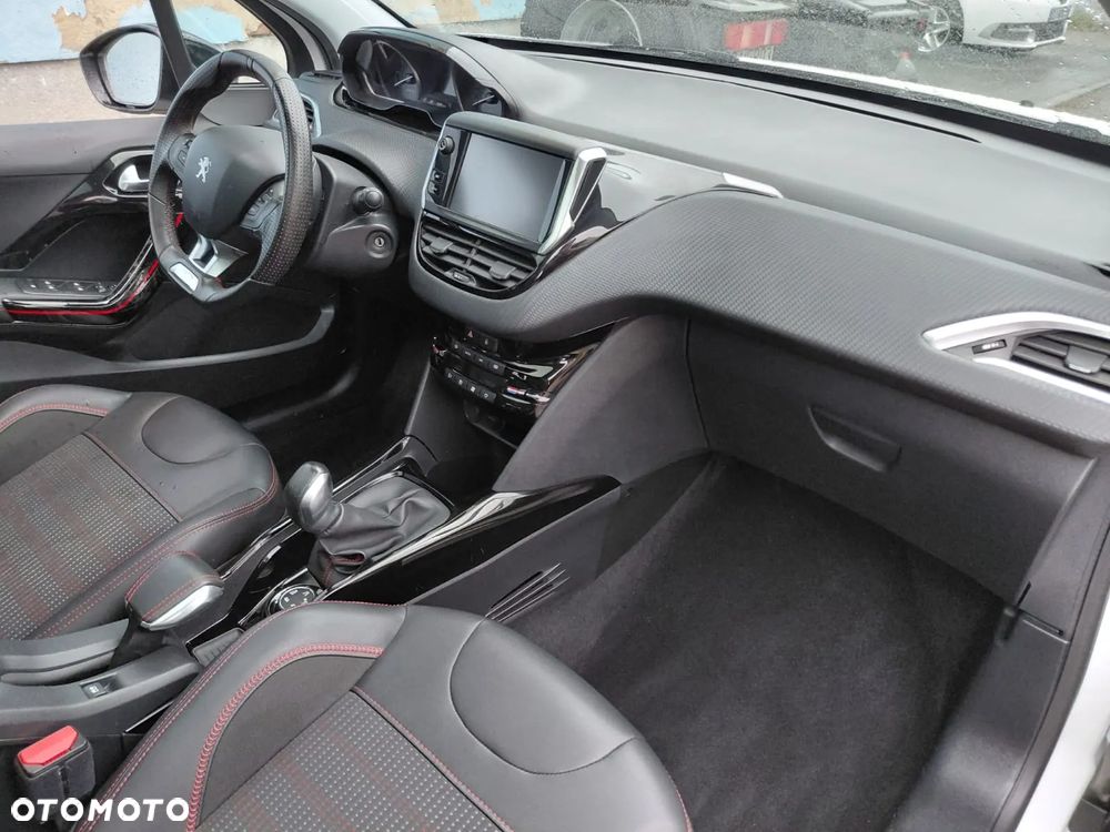 Peugeot 2008 - 15
