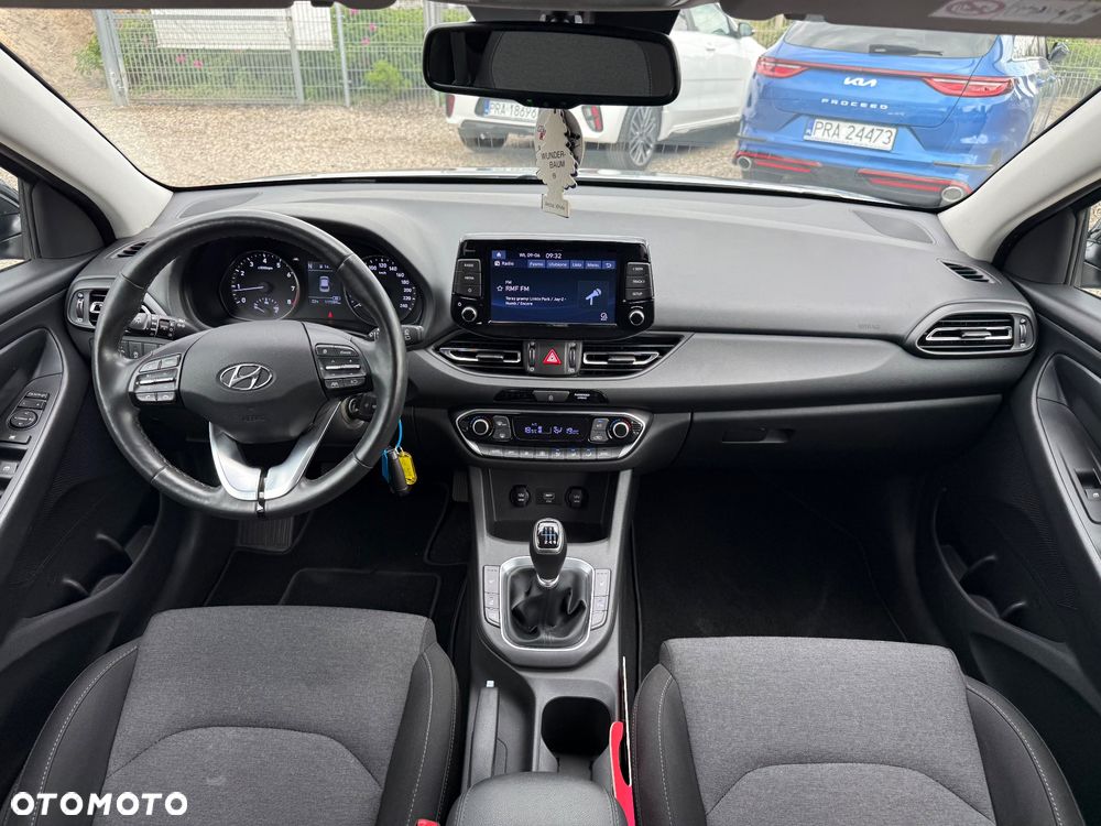 Hyundai i30 1.5 T-GDI 48V-Hybrid Advantage - 9