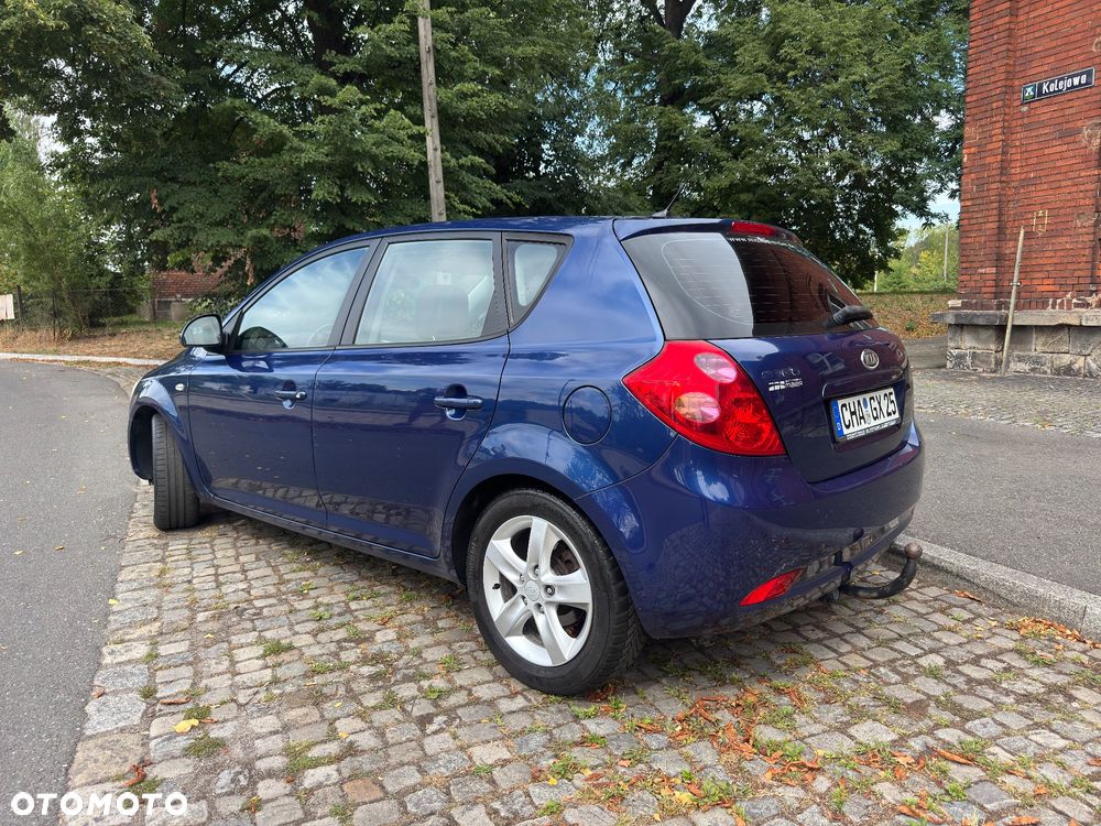 Kia Ceed 2.0 CRDi Mind - 2