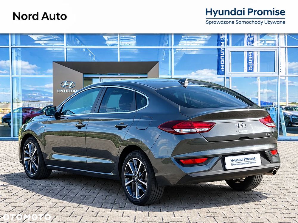 Hyundai i30 1.5 T-GDI 48V Comfort DCT - 4