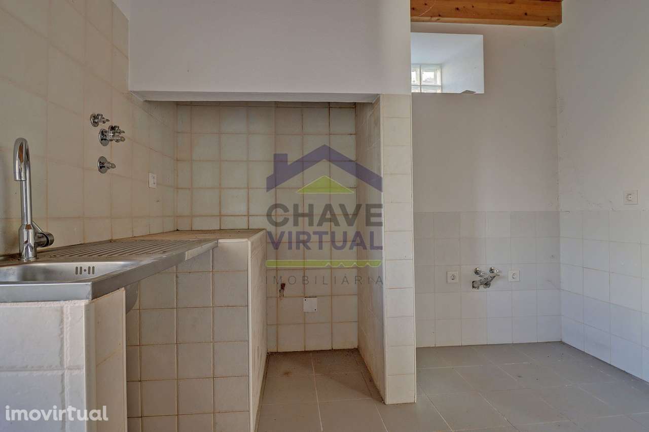 Moradia V1 c/ Sótão Amplo e Terraço Peral - Cadaval - Grande imagem: 4/24