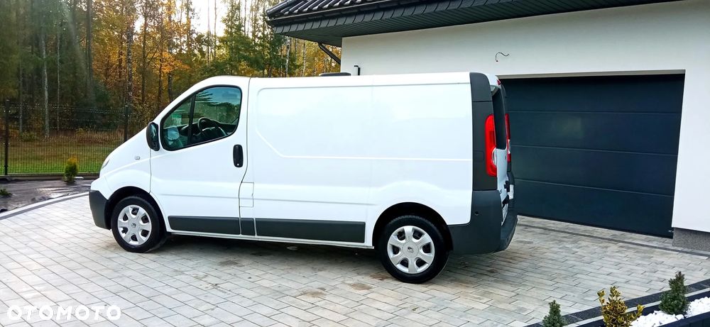 Renault Trafic - 12