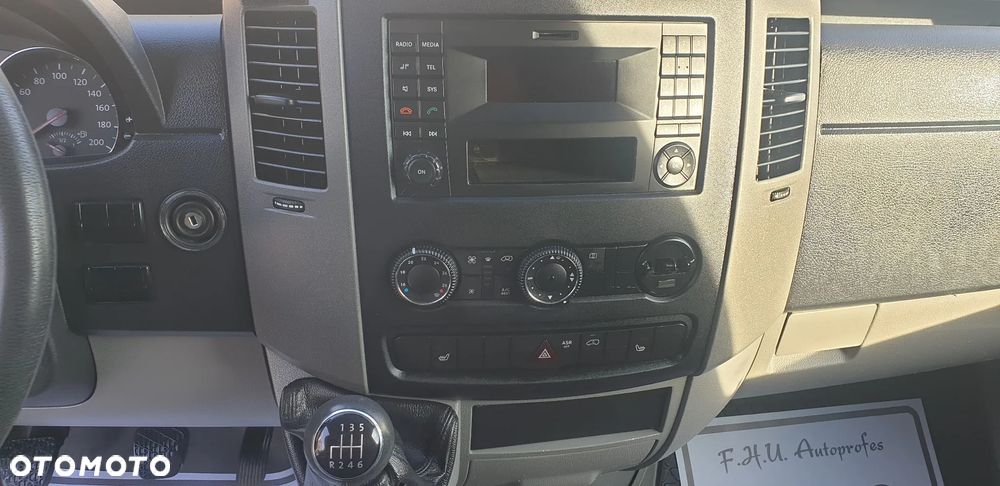 Volkswagen Crafter - 14