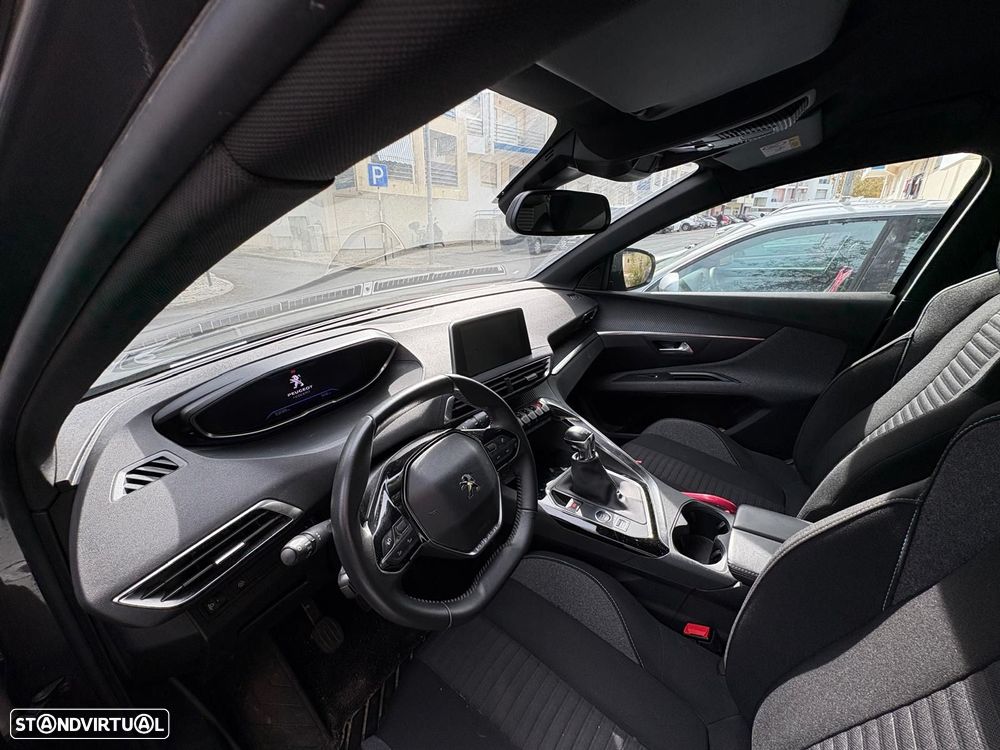 Peugeot 5008 1.2 PureTech Active Pack - 6