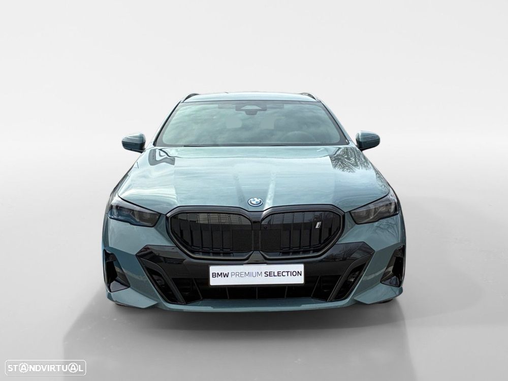 BMW i5 - 2