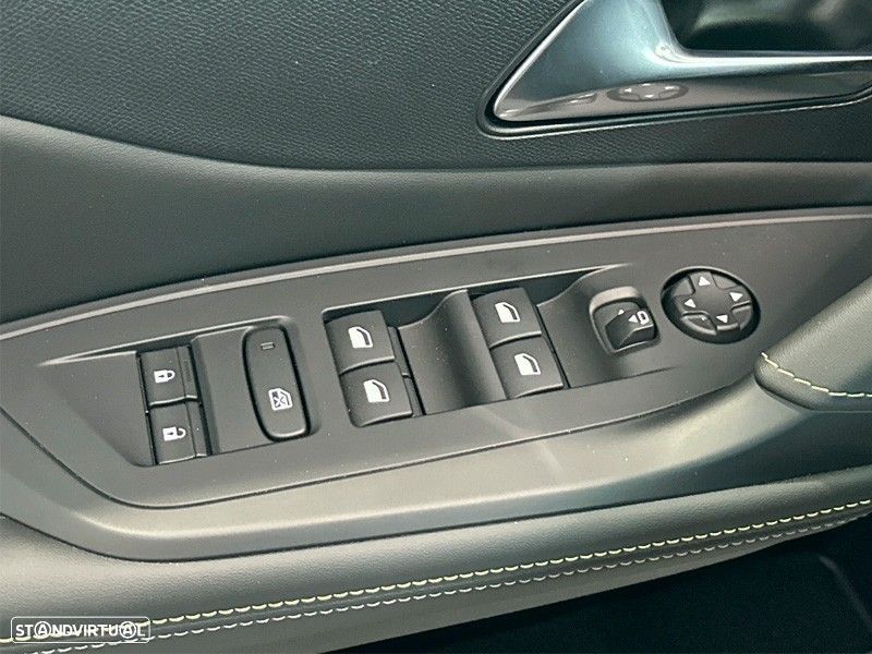 Peugeot 308 1.6 Hybrid GT e-EAT8 - 20