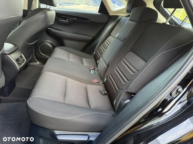 Lexus NX 300h Elegance 2WD - 12