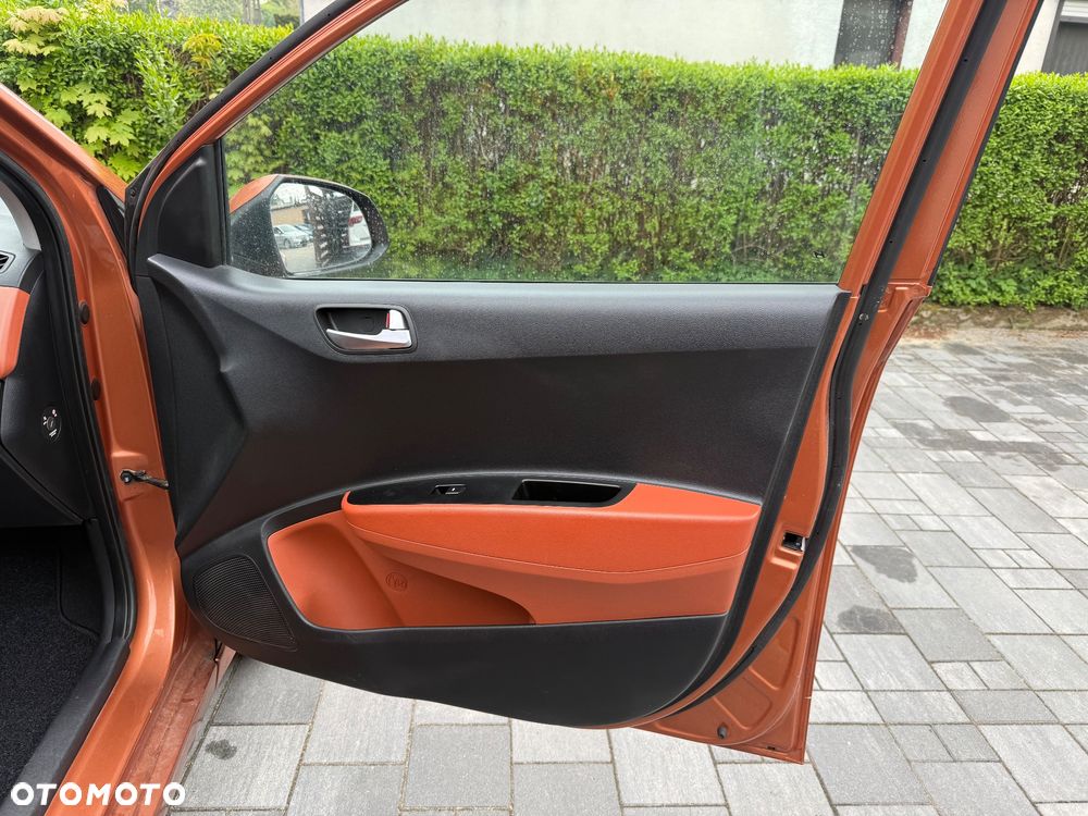 Hyundai i10 1.2 Fifa World Cup Edition - 30