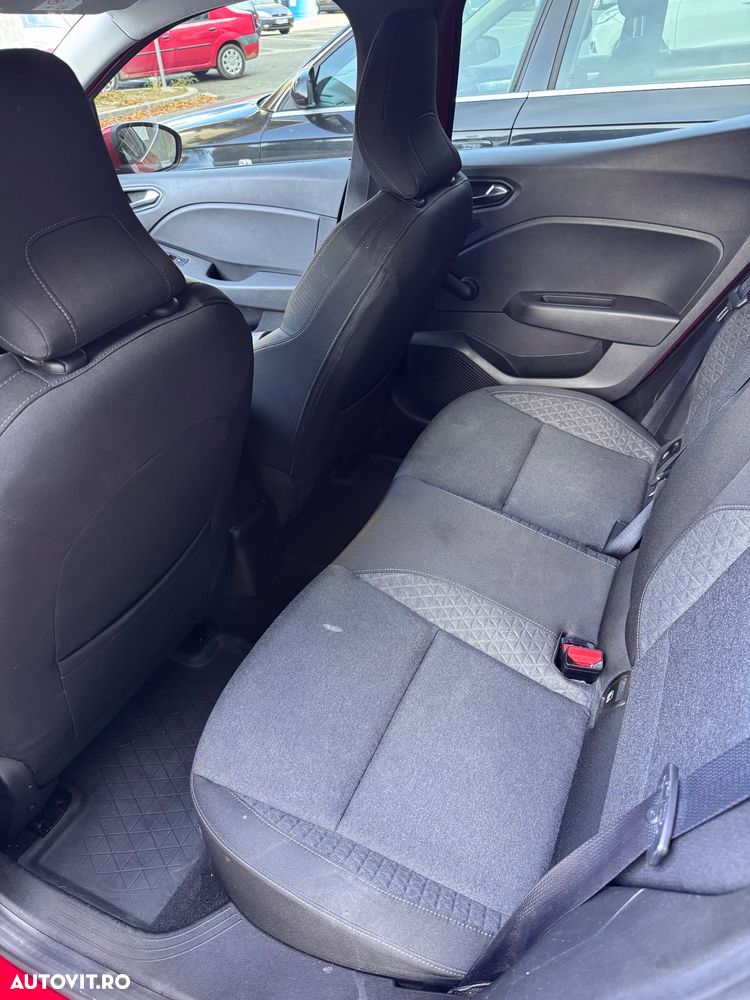 Renault Clio - 12