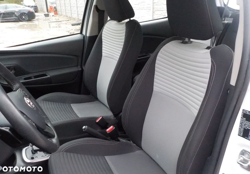 Toyota Yaris - 28