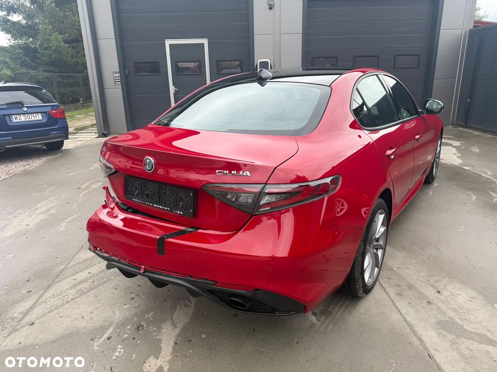 Alfa Romeo Giulia 2.0 Turbo Super Q4 - 8