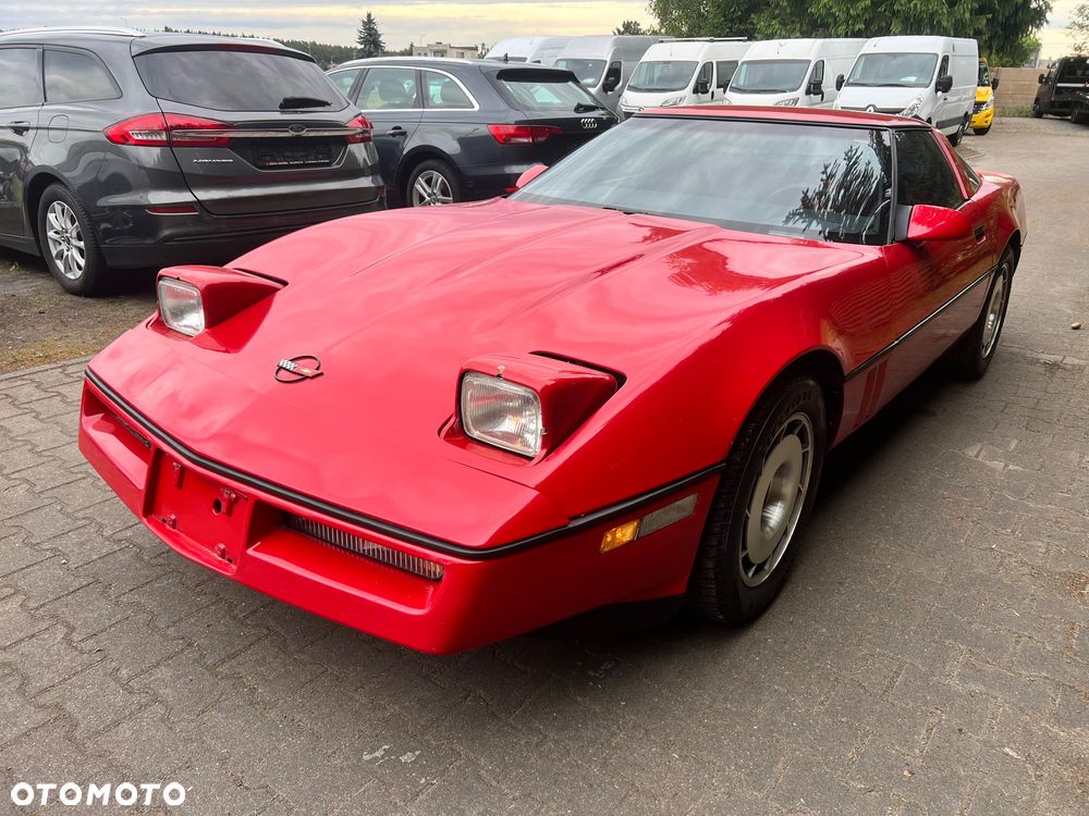 Chevrolet Corvette - 4