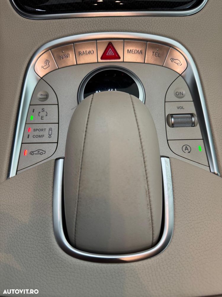 Mercedes-Benz S 500 Cabrio Aut - 26