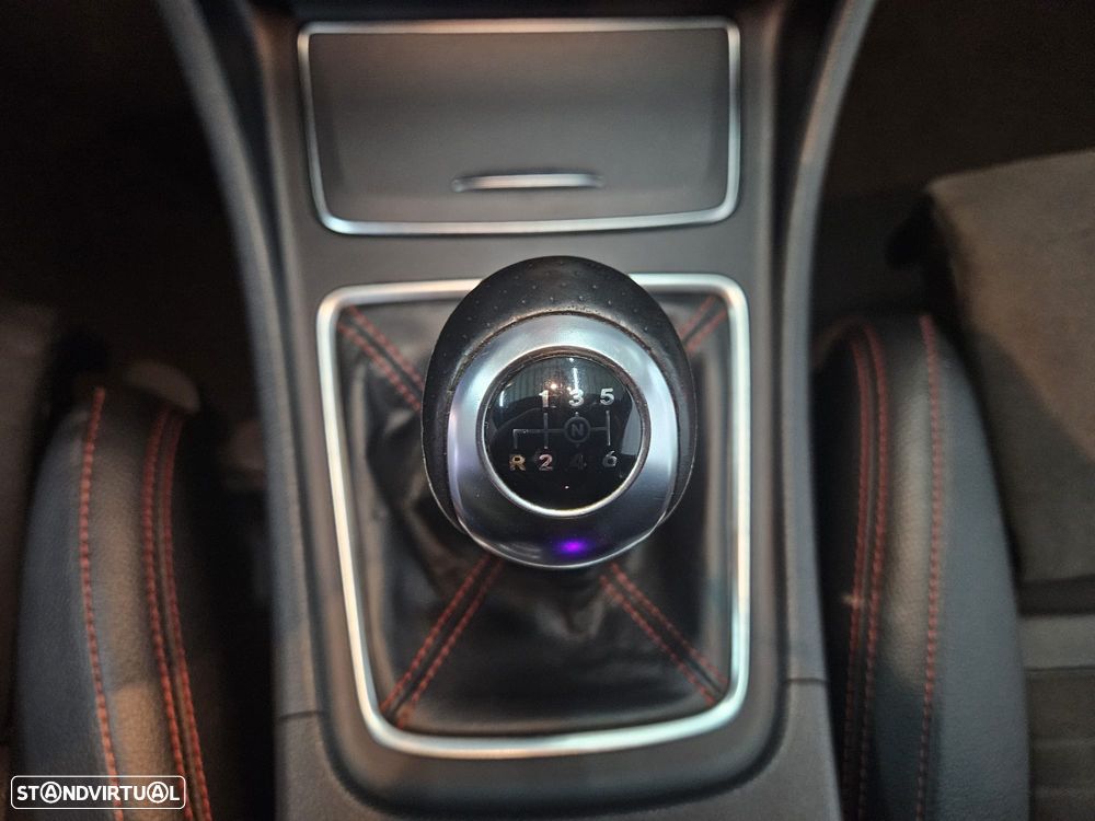 Mercedes-Benz CLA 180 d AMG Line - 22