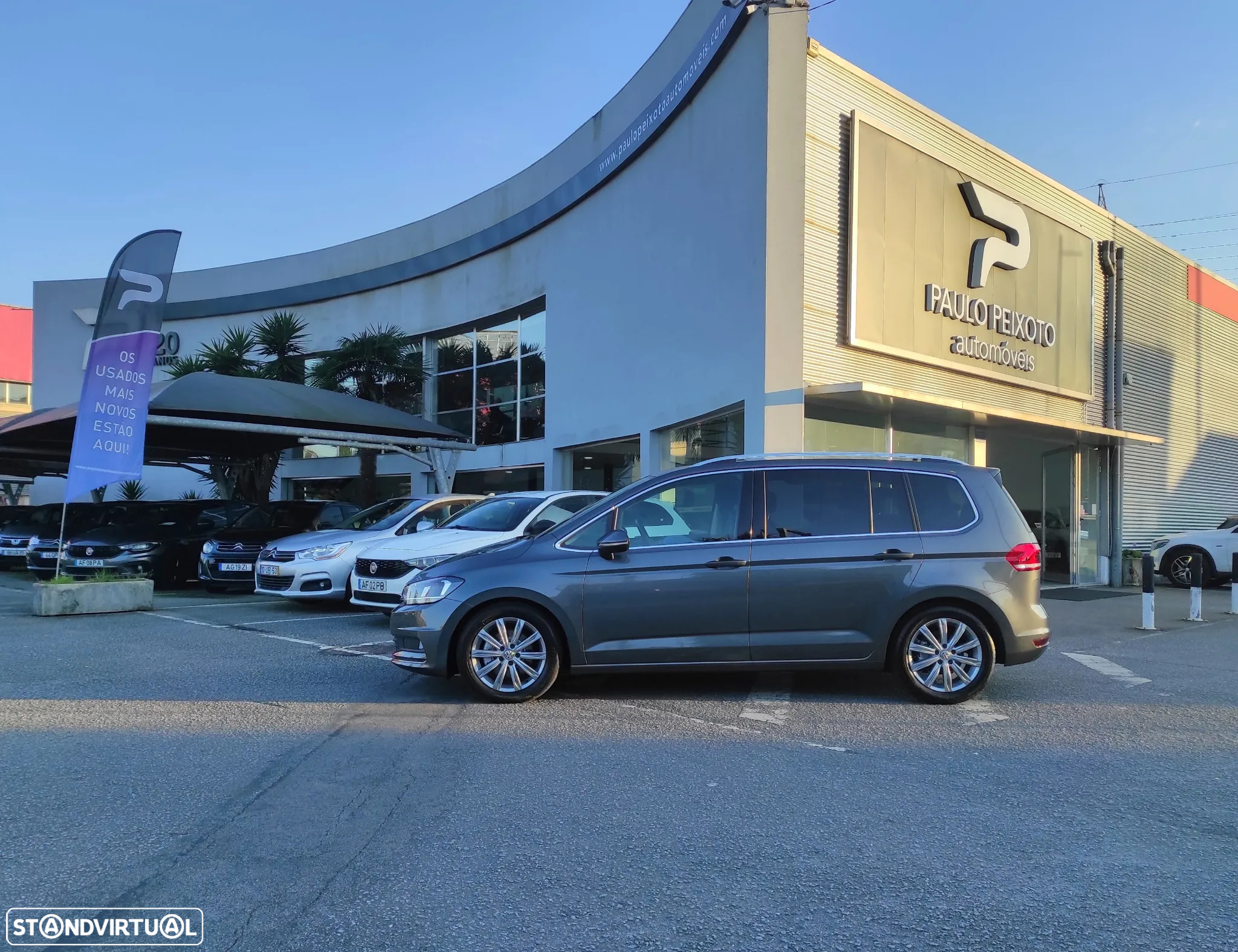 VW Touran 1.6 TDI Highline DSG - 5