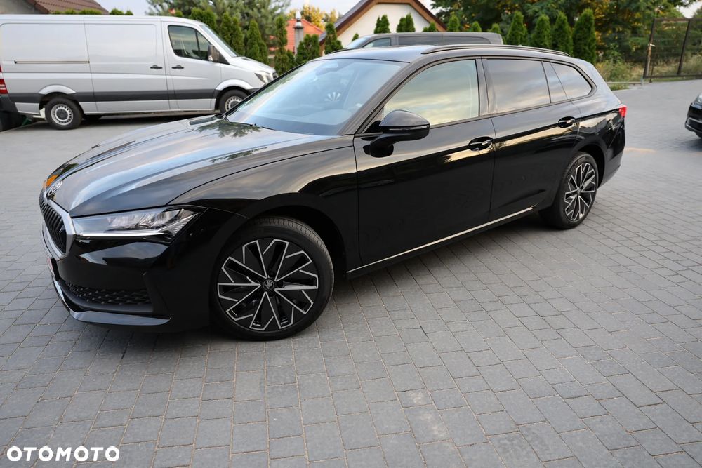 Skoda Superb 2.0 TDI SCR Essence DSG - 23