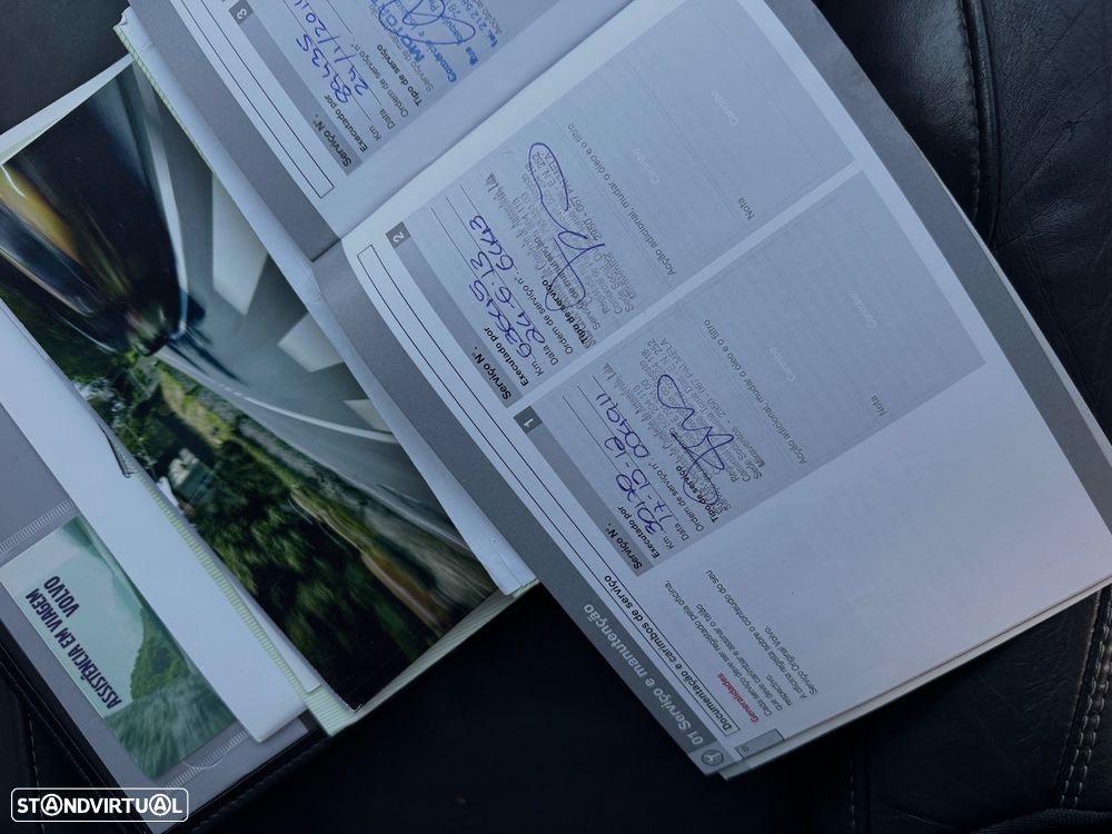 Volvo XC 60 2.4 D5 VOR Ocean Race AWD Geartronic - 21