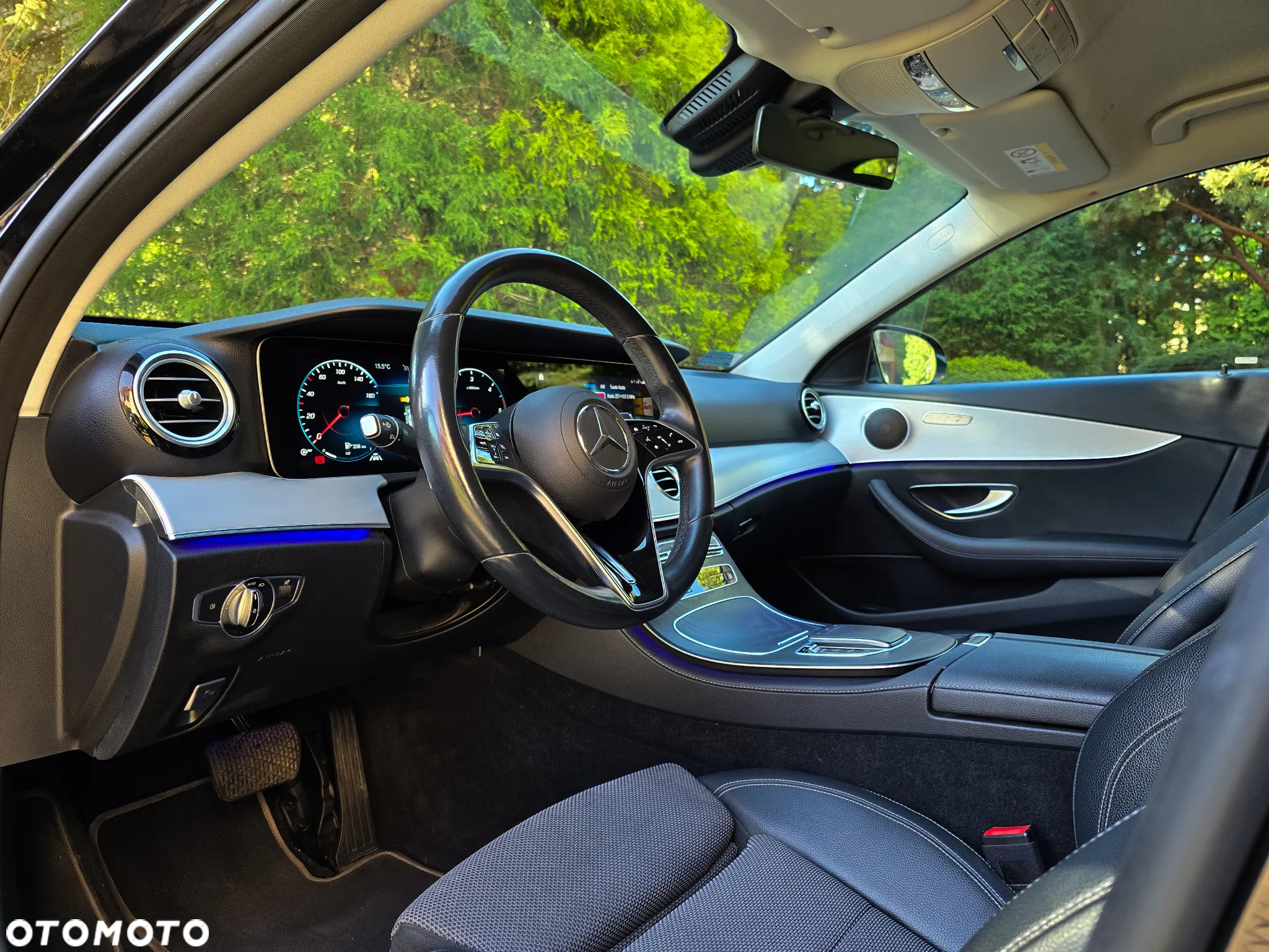 Mercedes-Benz Klasa E 220 d 4-Matic AMG/Avantgarde - 16