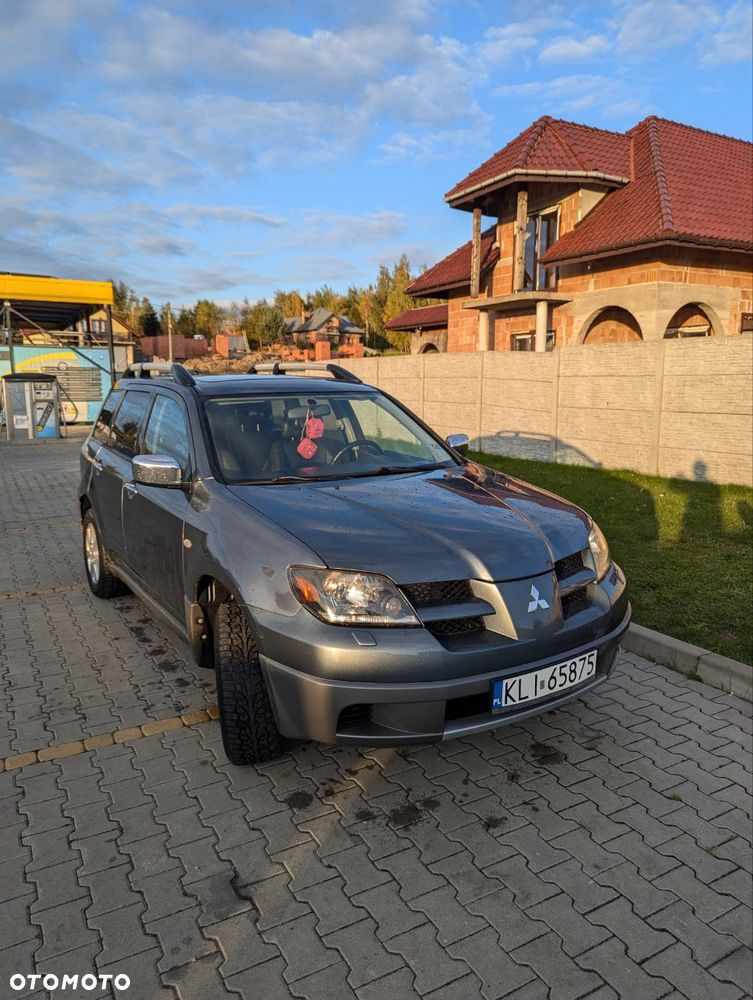 Mitsubishi Outlander 2.0 Comfort 4WD - 1