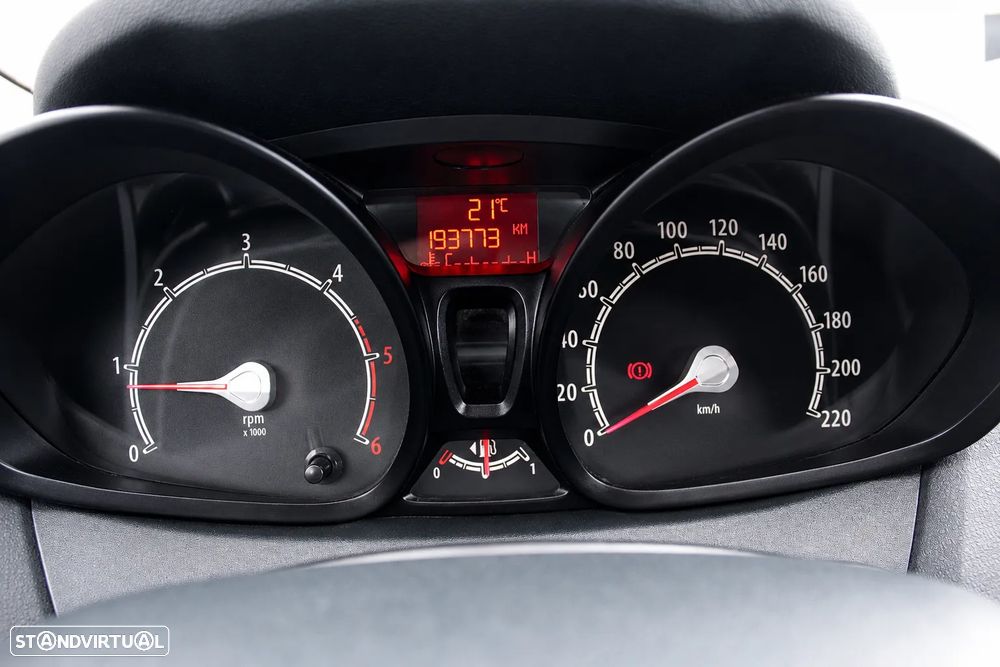 Ford Fiesta 1.6 TDCI Trend - 16