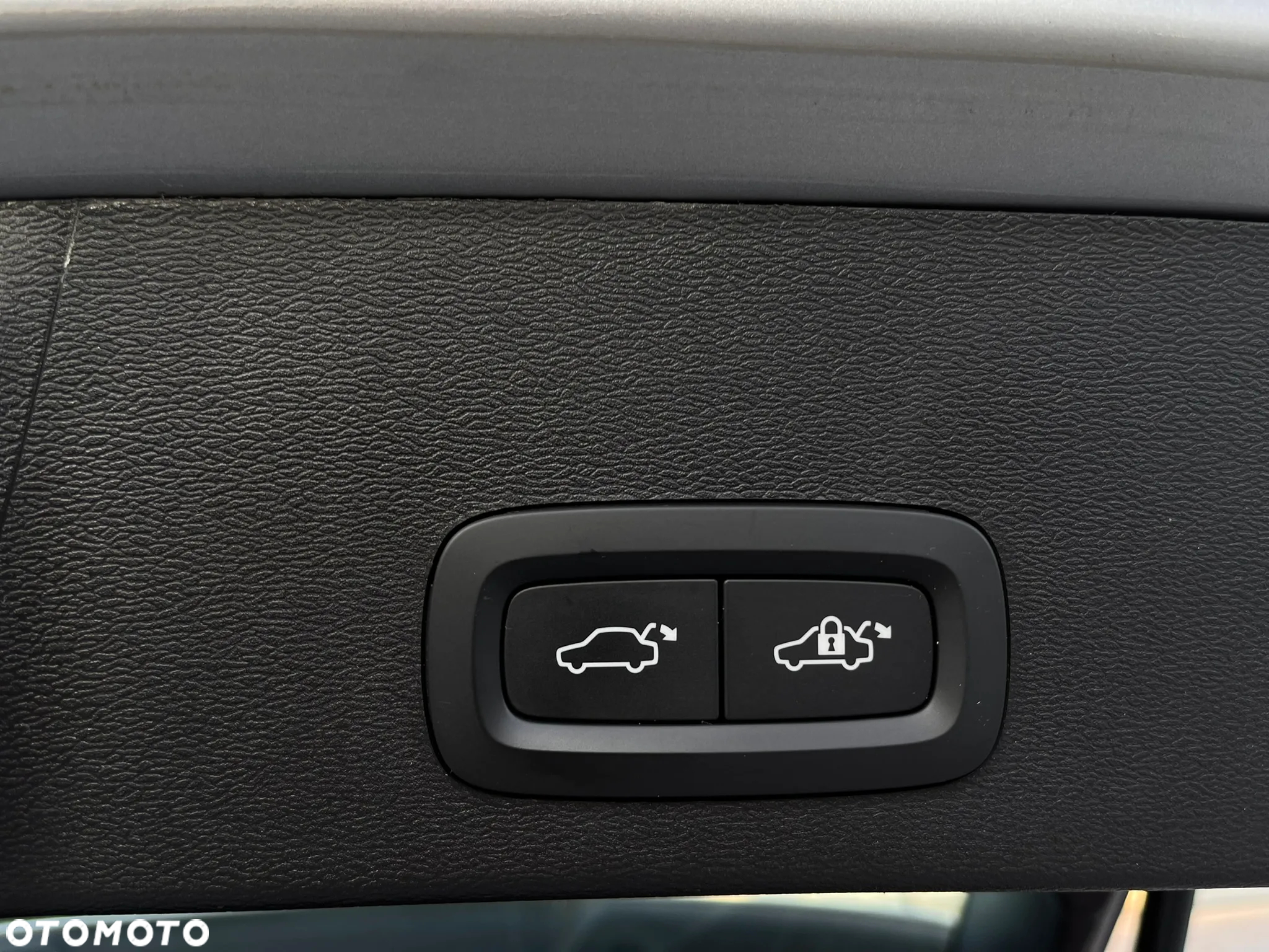 Volvo XC 40 B3 Core - 11