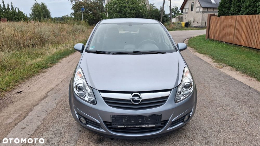 Opel Corsa 1.4 16V Color Edition - 4