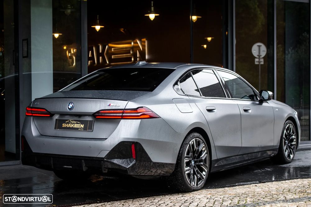 BMW i5 M60 xDrive Pack Desportivo M Pro - 4