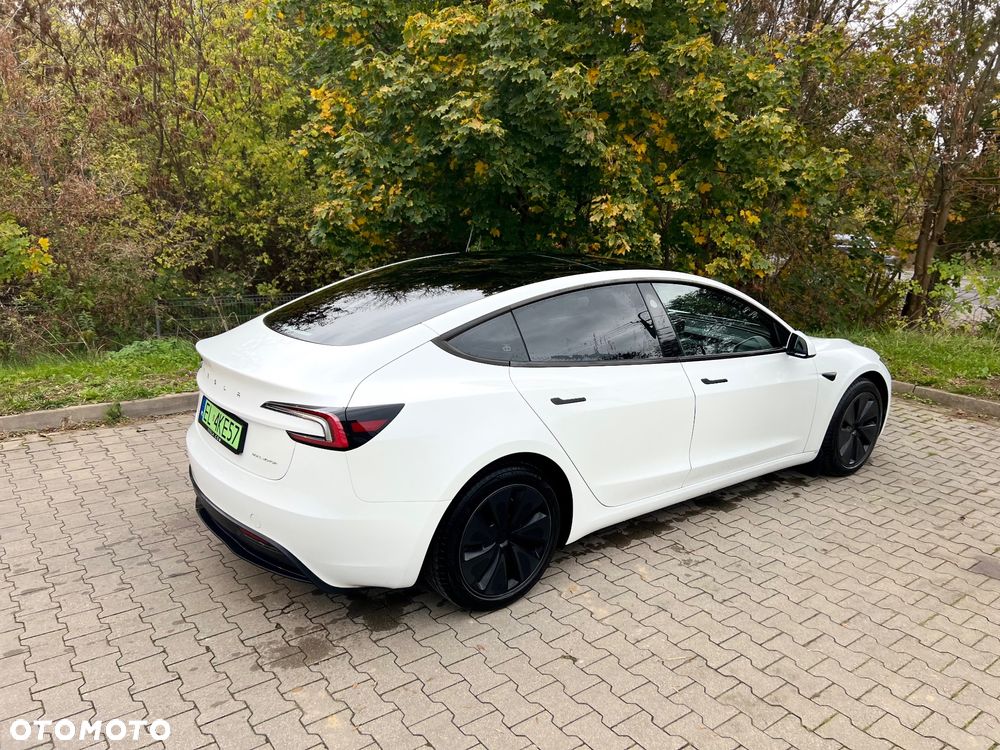 Tesla Model 3 Long Range AWD - 4