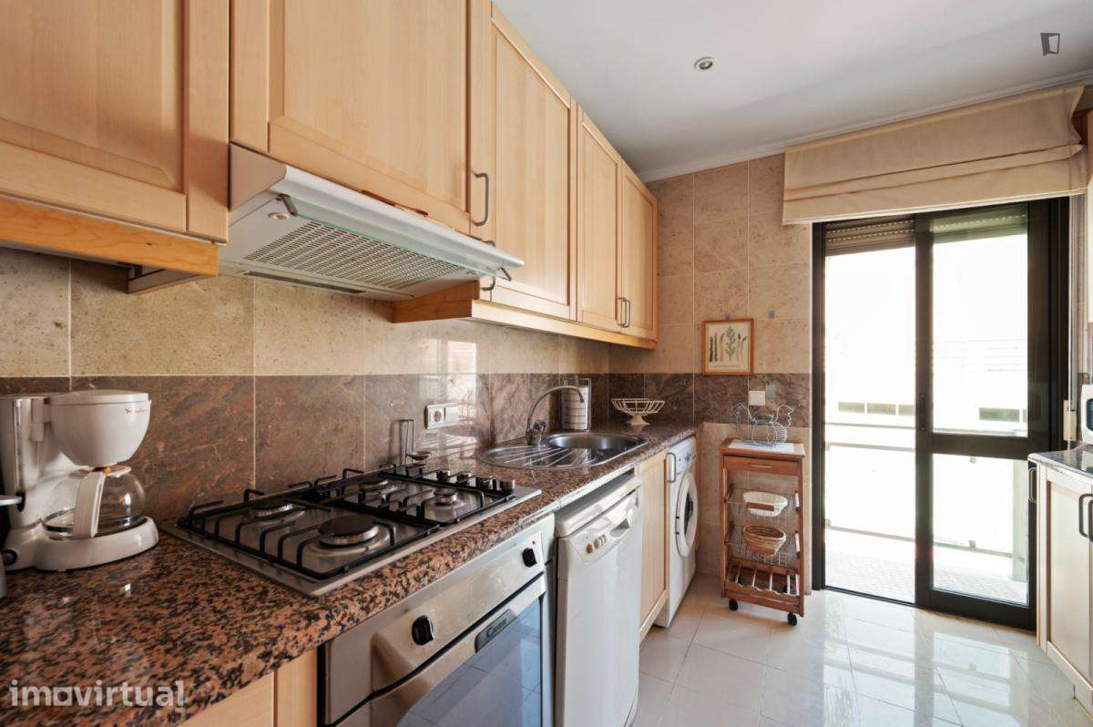 Apartamento com 2 quartos - localizado em Setubal - Full image: 5/27