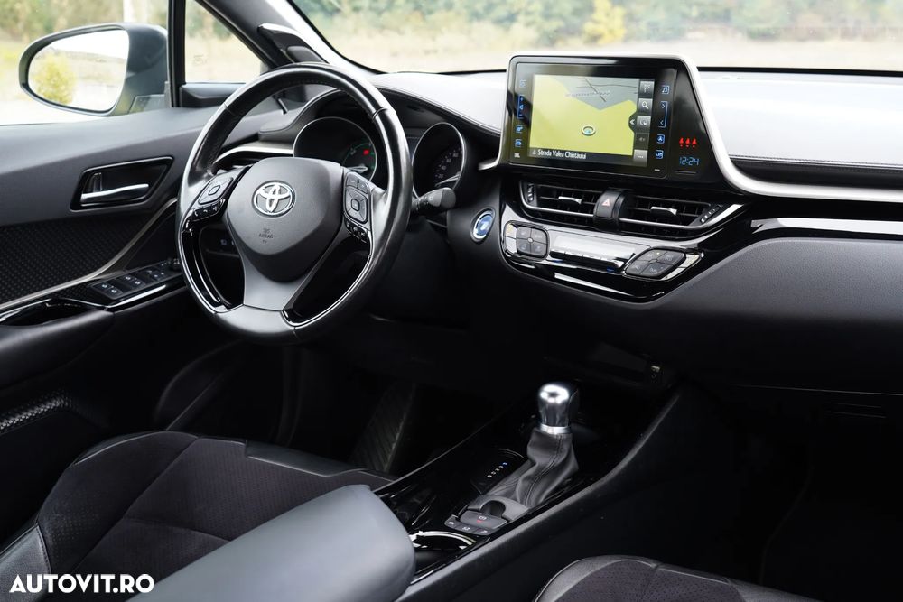 Toyota C-HR Hybrid Team Deutschland - 11