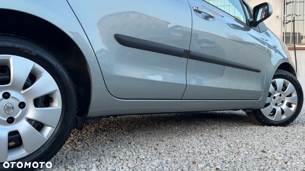 Toyota Yaris 1.3 Sol - 12