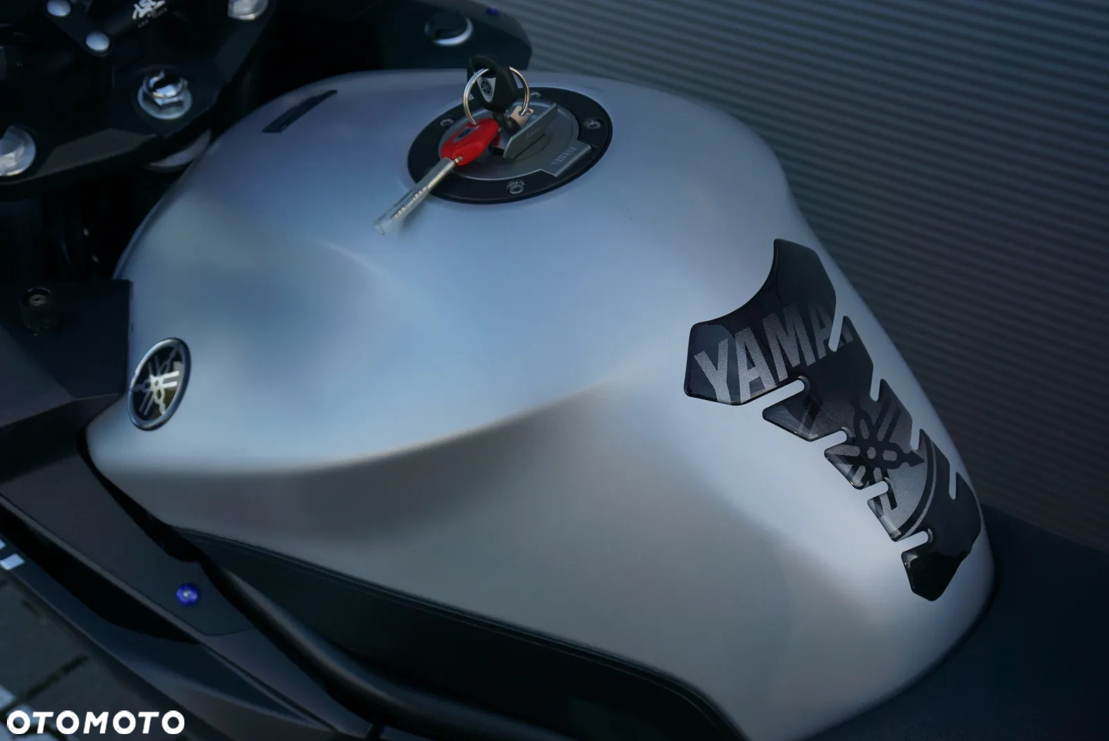 Yamaha XJ - 13